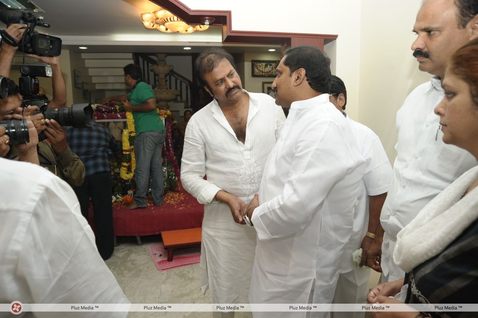 Dasari Padma Funeral and Condolences Pictures | Picture 112298